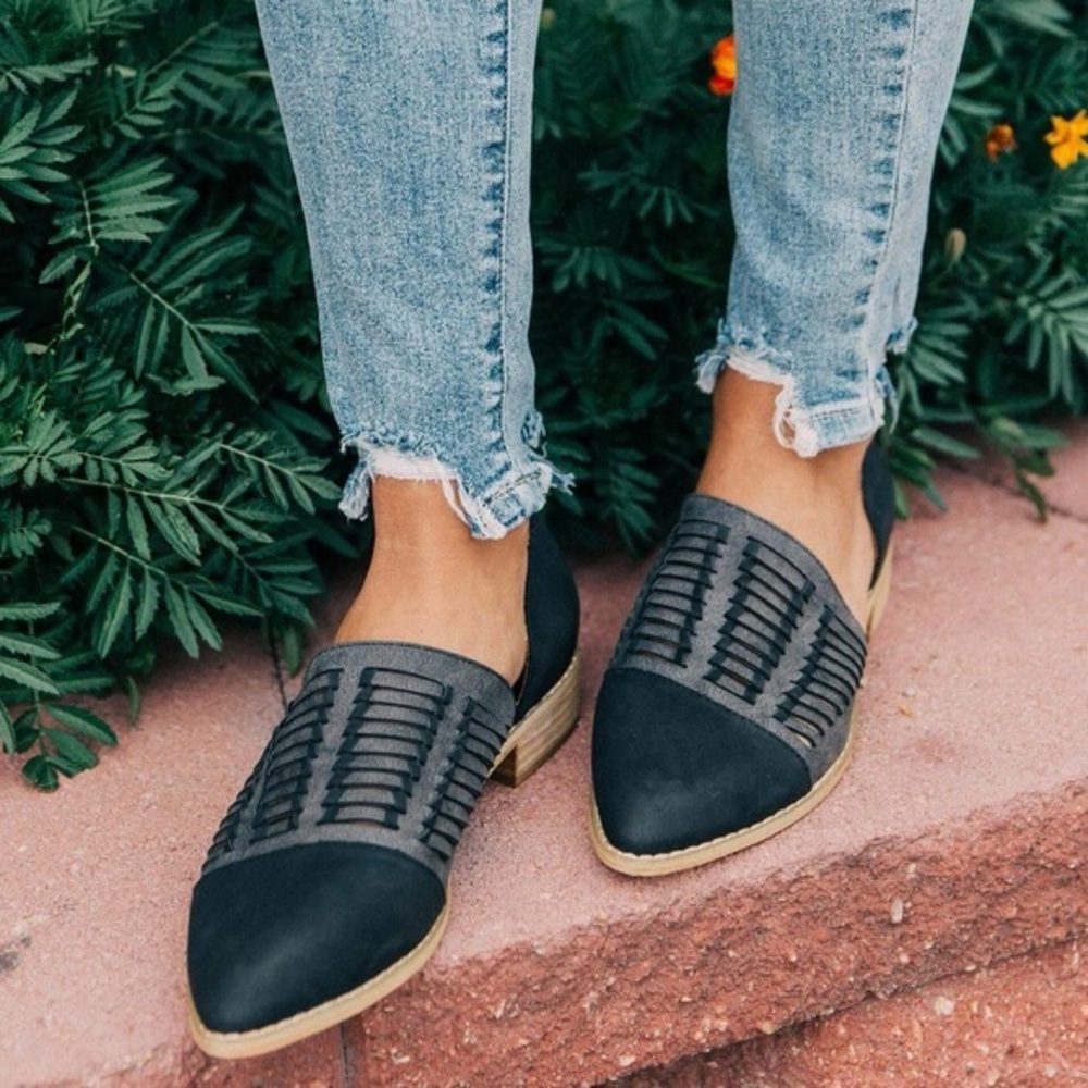 Mi.iM Leather Woven Flat NWOT